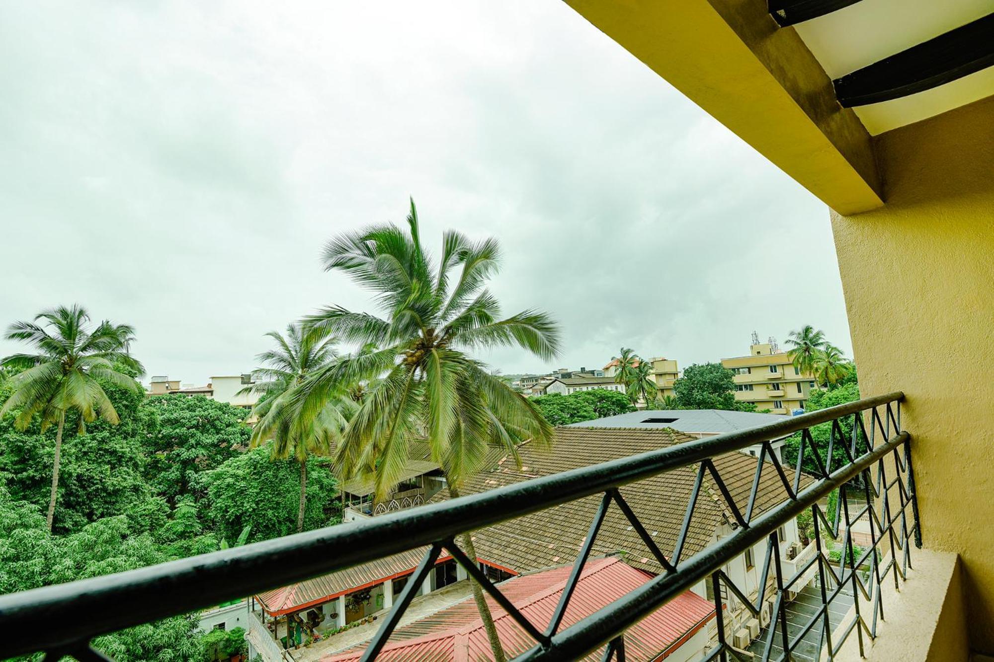 Fabhotel Prime Supreme - 700M From Vasco Da Gama Railway Station Marmagao ภายนอก รูปภาพ