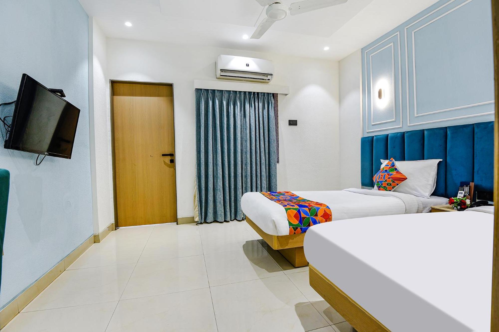 Fabhotel Prime Supreme - 700M From Vasco Da Gama Railway Station Marmagao ภายนอก รูปภาพ