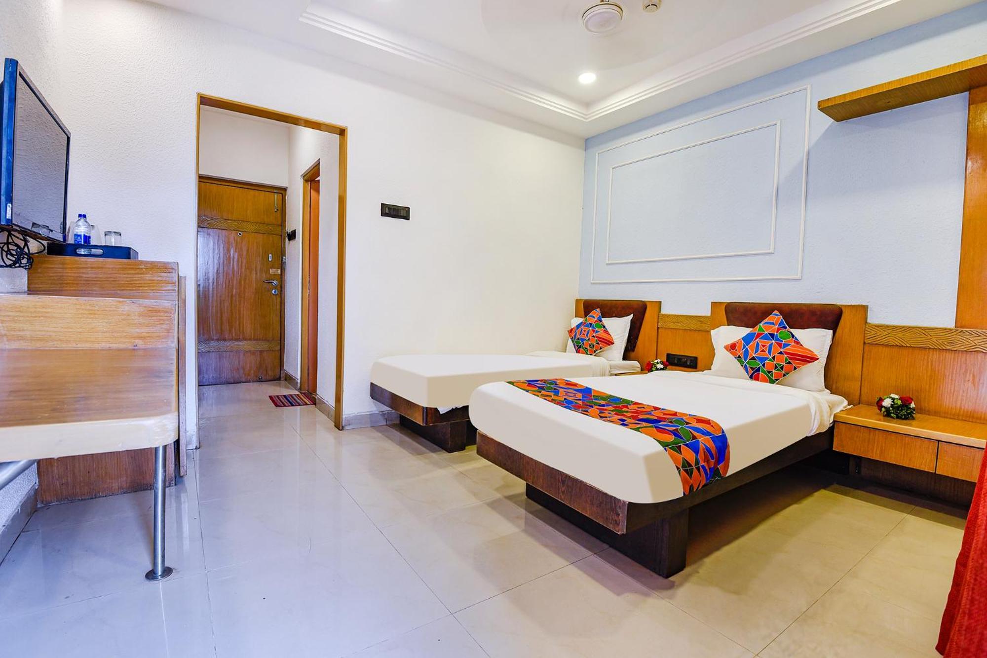 Fabhotel Prime Supreme - 700M From Vasco Da Gama Railway Station Marmagao ภายนอก รูปภาพ